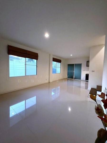 Town Avenue Rama 9, Bangkok, Soi Krungthep Kreetha 7, Hua Mak, Bang Kapi, Bangkok, 3 Bedrooms, 168 sqm, Townhouse For Sale, by Trinnaya Dungsirisangthong, 500576993 - DDproperty.com