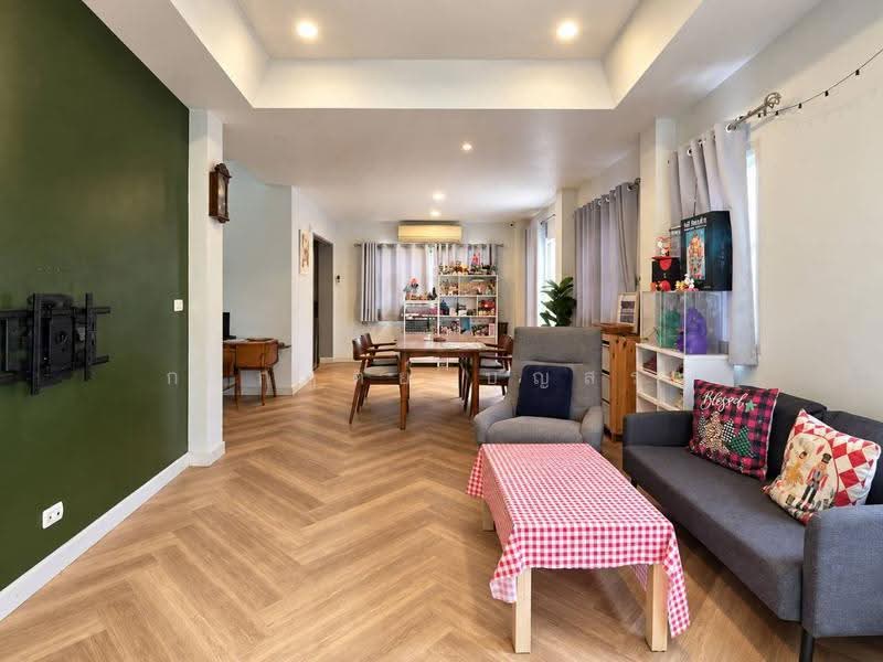 Moobaan Villa The Exclusive Zone Ramintra, Bangkok, Soi Khubon 27, Ramintra Road Km. 8, Tha Rang, Bang Khen, Bangkok, 4 Bedrooms, 250 sqm, Single Detached House For Sale, by กรกฤตย์ บุญสระ, 500577008 - DDproperty.com