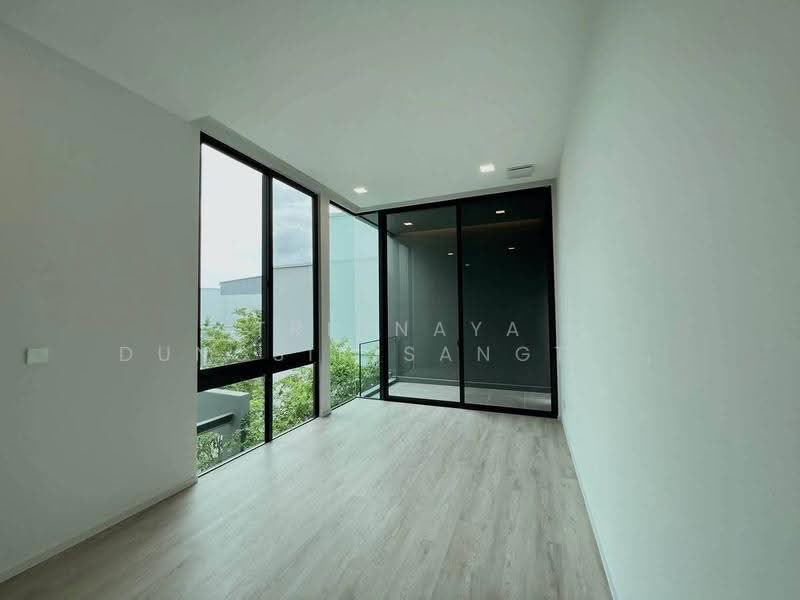 VIVE Krungthep Kreetha, Bangkok, Krungthep Kreetha Road, Saphan Sung, Bangkok, 4 Bedrooms, 421 sqm, Single Detached House For Rent, by Trinnaya Dungsirisangthong, 500577012 - DDproperty.com