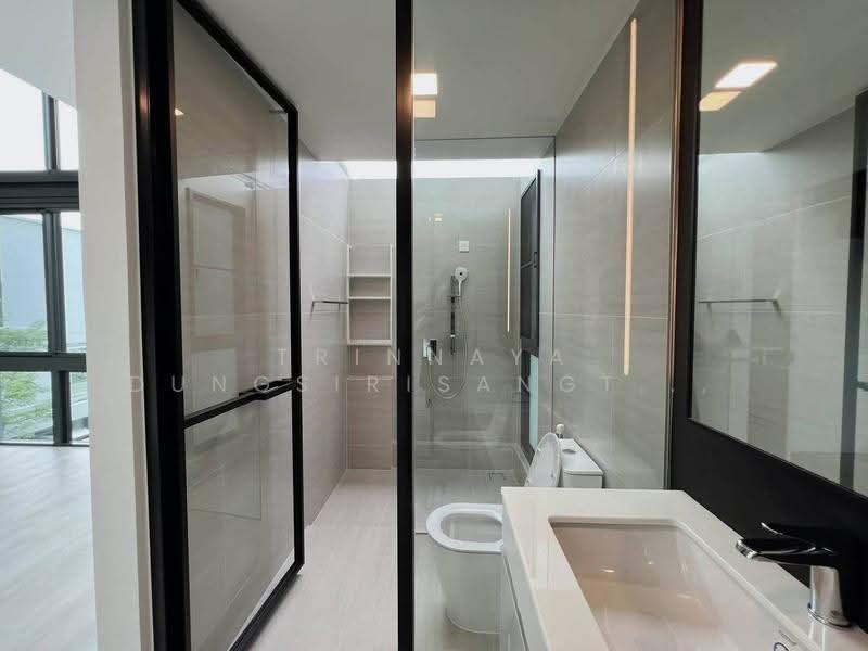 VIVE Krungthep Kreetha, Bangkok, Krungthep Kreetha Road, Saphan Sung, Bangkok, 4 Bedrooms, 421 sqm, Single Detached House For Rent, by Trinnaya Dungsirisangthong, 500577012 - DDproperty.com