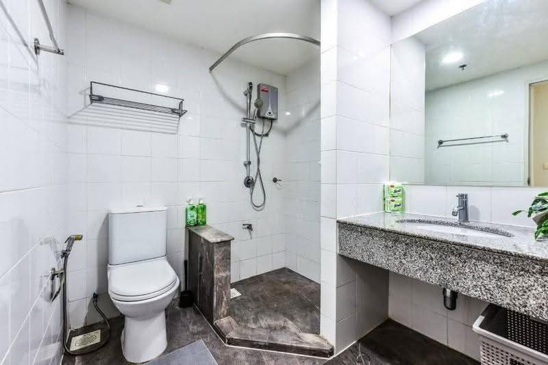 The Master Sathorn Executive, Bangkok, 79/1 Krung Thon Buri Road, Khlong Ton Sai, Khlong San, Bangkok, 2 Bedrooms, 55 sqm, Condo For Rent, by Khemasooch Chiraburanan, 500577018 - DDproperty.com
