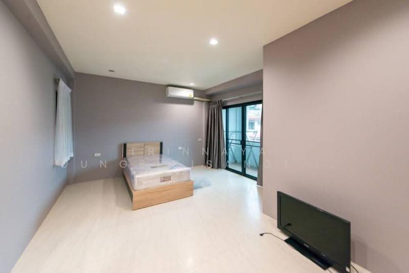 4-BR House, Bangkok, Khlong Kum, Bueng Kum, Bangkok, 4 Bedrooms, 325 sqm, Single Detached House For Sale, by Trinnaya Dungsirisangthong, 500577101 - DDproperty.com