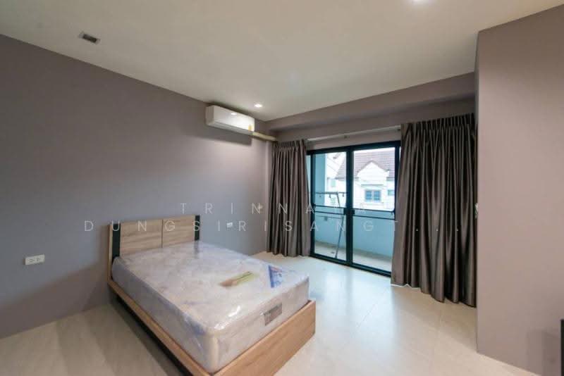 4-BR House, Bangkok, Khlong Kum, Bueng Kum, Bangkok, 4 Bedrooms, 325 sqm, Single Detached House For Sale, by Trinnaya Dungsirisangthong, 500577101 - DDproperty.com
