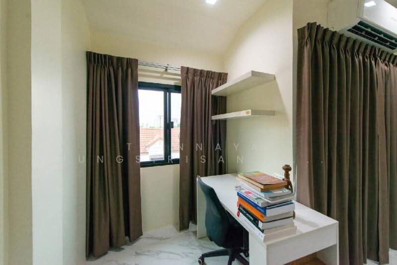 บ้าน 4-ห้องนอน, กรุงเทพ, คลองกุ่ม, บึงกุ่ม, กรุงเทพ, 325 ตร.ม., บ้านเดี่ยว ขาย, โดย Trinnaya Dungsirisangthong, 500577101 - DDproperty.com