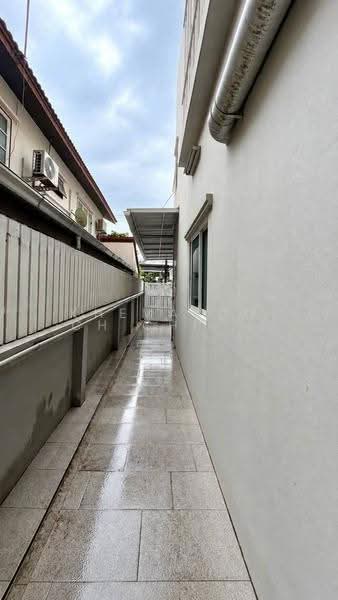 6-BR House, Bangkok, Jom Phon, Chatuchak, Bangkok, 6 Bedrooms, 400 sqm, Single Detached House For Sale, by Khemasooch Chiraburanan, 500577149 - DDproperty.com