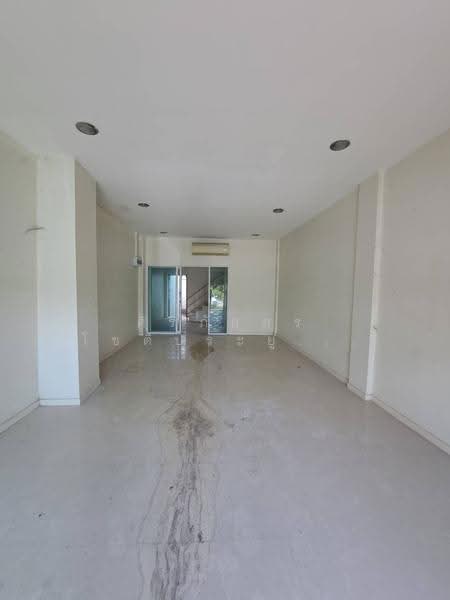 Townhome in Bowin, Sriracha, Chonburi, Chon Buri (Pattaya), Bo Win, Si Racha, Chon Buri (Pattaya), 2 Bedrooms, 300 sqm, Townhouse For Sale, by ศิริภัสสร โชติประยูรศักดิ์, 500577194 - DDproperty.com