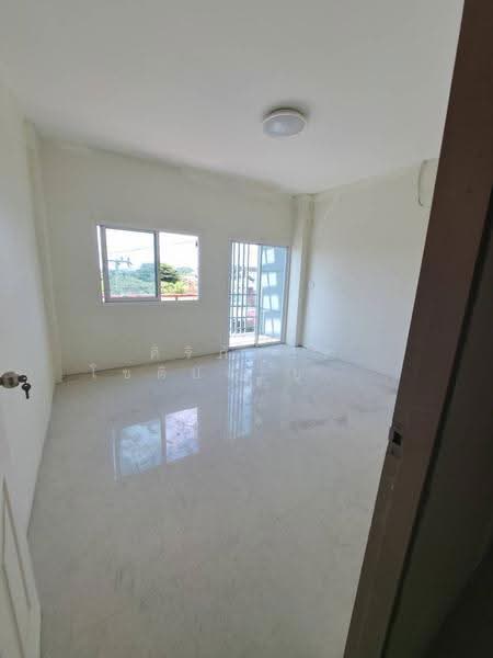 Townhome in Bowin, Sriracha, Chonburi, Chon Buri (Pattaya), Bo Win, Si Racha, Chon Buri (Pattaya), 2 Bedrooms, 300 sqm, Townhouse For Sale, by ศิริภัสสร โชติประยูรศักดิ์, 500577194 - DDproperty.com