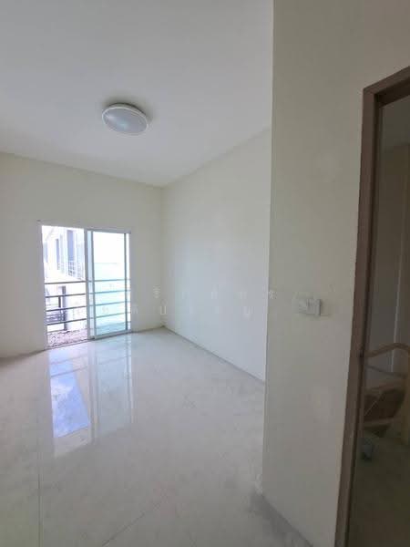 Townhome in Bowin, Sriracha, Chonburi, Chon Buri (Pattaya), Bo Win, Si Racha, Chon Buri (Pattaya), 2 Bedrooms, 300 sqm, Townhouse For Sale, by ศิริภัสสร โชติประยูรศักดิ์, 500577194 - DDproperty.com