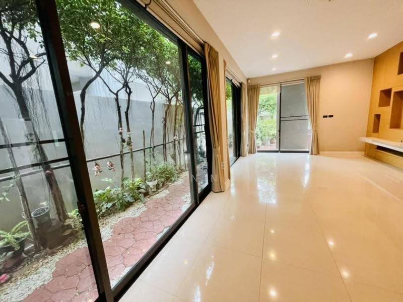 Private Nirvana Residence North-East, Bangkok, Soi Yothin Phatthana 11 Yak 7, Khlong Chan, Bang Kapi, Bangkok, 4 Bedrooms, 350 sqm, Single Detached House For Sale, by Anthea Khwanngam, 500577249 - DDproperty.com
