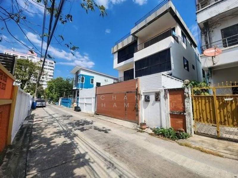 7-BR House, Bangkok, Praborommaharatchawang, Phra Nakhon, Bangkok, 7 Bedrooms, 58 sqm, Single Detached House For Sale, by Ratchanon Songthammakul, 500577349 - DDproperty.com