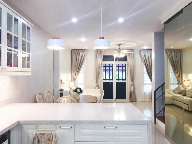 Leon Sukhumvit 62, Bangkok, Soi Sampopnaruemit, Bang Chak, Phra Khanong, Bangkok, 3 Bedrooms, 160 sqm, Townhouse For Rent, by Connex Property, 500577356 - DDproperty.com
