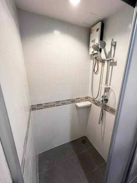 Lumpini Park Rama 9-Ratchada, Bangkok, 888 Chaturathit Road, Bang Kapi, Huai Khwang, Bangkok, 1 Bedroom, 37 sqm, Condo For Sale, by Ratchanon Songthammakul, 500577360 - DDproperty.com