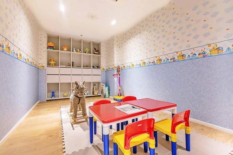 Hyde Sukhumvit 11, Bangkok, 11 Soi Sukhumvit 11, Khlongtoei Nua, Watthana, Bangkok, 2 Bedrooms, 63 sqm, Condo For Sale, by Pimonnat Sujindawong, 500577544 - DDproperty.com