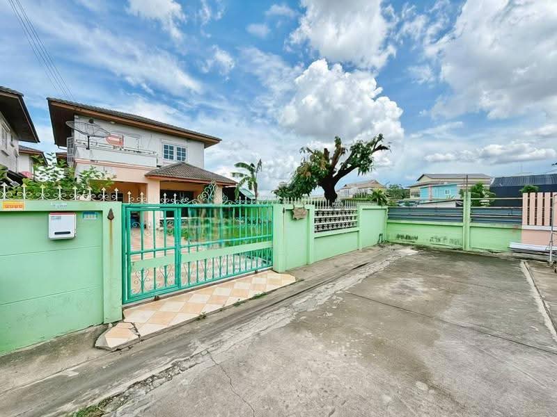 ขาย บ้านเดี่ยว หลังมุม หมู่บ้าน มณฑลนคร พุทธมณฑลสาย 5, Nakhon Pathom, Bang Krathuk, Sam Phran, Nakhon Pathom, 3 Bedrooms, 150 sqm, Single Detached House For Sale, by กรณวัสส์ กัณฑวัสส์วงส์, 500577607 - DDproperty.com