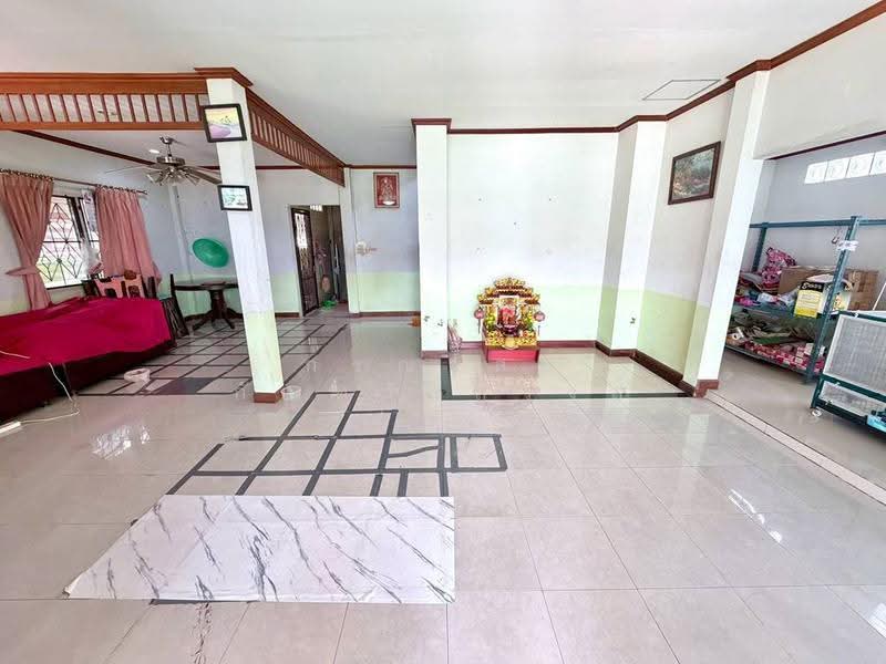 ขาย บ้านเดี่ยว หลังมุม หมู่บ้าน มณฑลนคร พุทธมณฑลสาย 5, Nakhon Pathom, Bang Krathuk, Sam Phran, Nakhon Pathom, 3 Bedrooms, 150 sqm, Single Detached House For Sale, by กรณวัสส์ กัณฑวัสส์วงส์, 500577607 - DDproperty.com