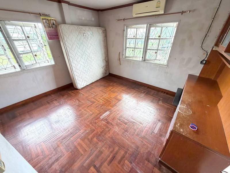 ขาย บ้านเดี่ยว หลังมุม หมู่บ้าน มณฑลนคร พุทธมณฑลสาย 5, Nakhon Pathom, Bang Krathuk, Sam Phran, Nakhon Pathom, 3 Bedrooms, 150 sqm, Single Detached House For Sale, by กรณวัสส์ กัณฑวัสส์วงส์, 500577607 - DDproperty.com