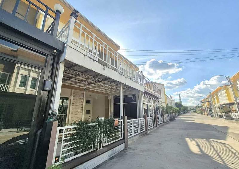 Golden Town Ramkhamhaeng-Wongwaen : โกลเด้น ทาวน์ รามคำแหง-วงแหวน, กรุงเทพ, ถนนราษฎร์พัฒนา, สะพานสูง, กรุงเทพ, 120 ตร.ม., ทาวน์เฮ้าส์ ขาย, โดย กรกฤตย์ บุญสระ, 500577692 - DDproperty.com