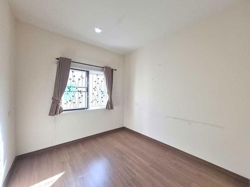Golden Town Ramkhamhaeng-Wongwaen, bangkok, Rat Phatthana Road, Saphan Sung, Bangkok, 4 Bedrooms, 120 sqm, Townhouse For Sale, by กรกฤตย์ บุญสระ, 500577692 - DDproperty.com