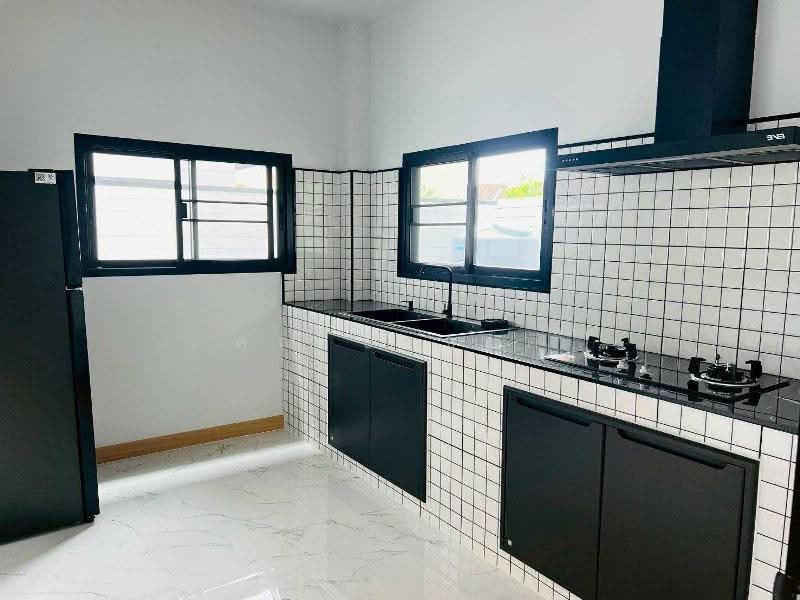 House for rent at kad farang area Hang Dong : บ้านเดี่ยวสองชั้นในกาดฝรั่ง หางดง เชียงใหม่, เชียงใหม่, บ้านแหวน, หางดง, เชียงใหม่, 160 ตร.ม., บ้านเดี่ยว ให้เช่า, โดย คุณ ธีรชาติ, 500577714 - DDproperty.com