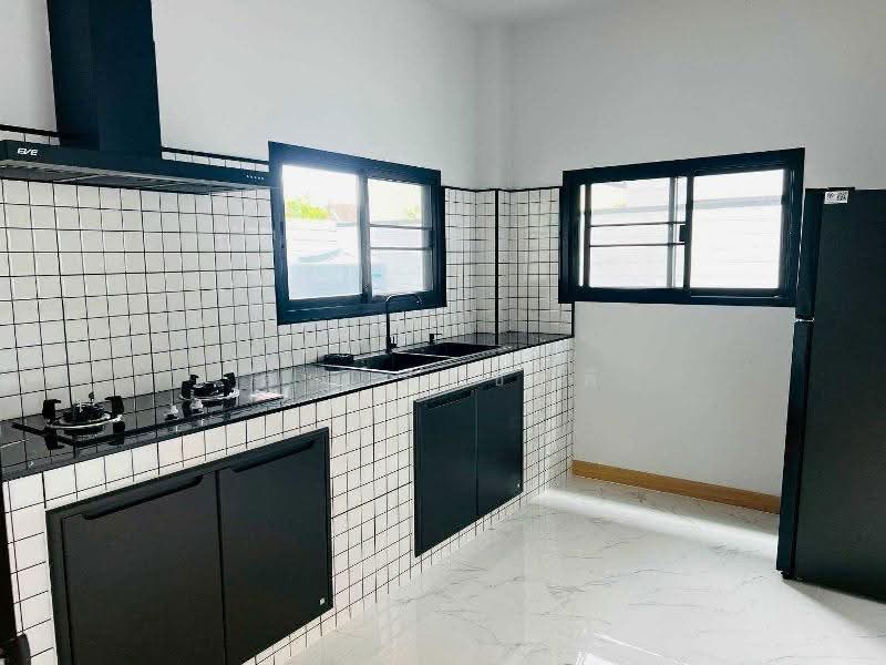 House for rent at kad farang area Hang Dong : บ้านเดี่ยวสองชั้นในกาดฝรั่ง หางดง เชียงใหม่, เชียงใหม่, บ้านแหวน, หางดง, เชียงใหม่, 160 ตร.ม., บ้านเดี่ยว ให้เช่า, โดย คุณ ธีรชาติ, 500577714 - DDproperty.com