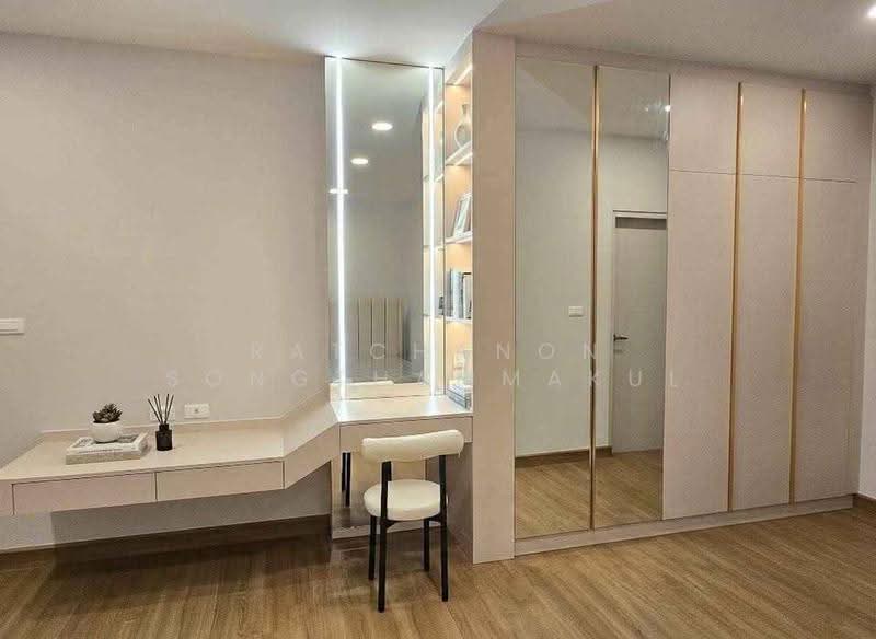 Centro Bangna, Samut Prakan, 111 Soi 3, Bang Kaeo, Bang Plee, Samut Prakan, 4 Bedrooms, 300 sqm, Single Detached House For Sale, by Ratchanon Songthammakul, 500577719 - DDproperty.com
