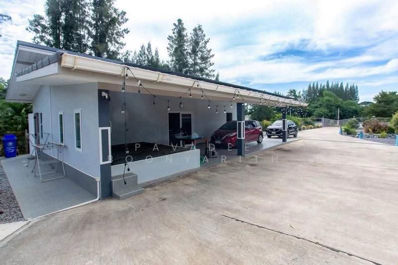 4-BR House, Prachuap Khiri Khan, Hua Hin, Prachuap Khiri Khan, 4 Bedrooms, 382 sqm, Single Detached House For Sale, by Pavadee Boonyarith, 500577732 - DDproperty.com