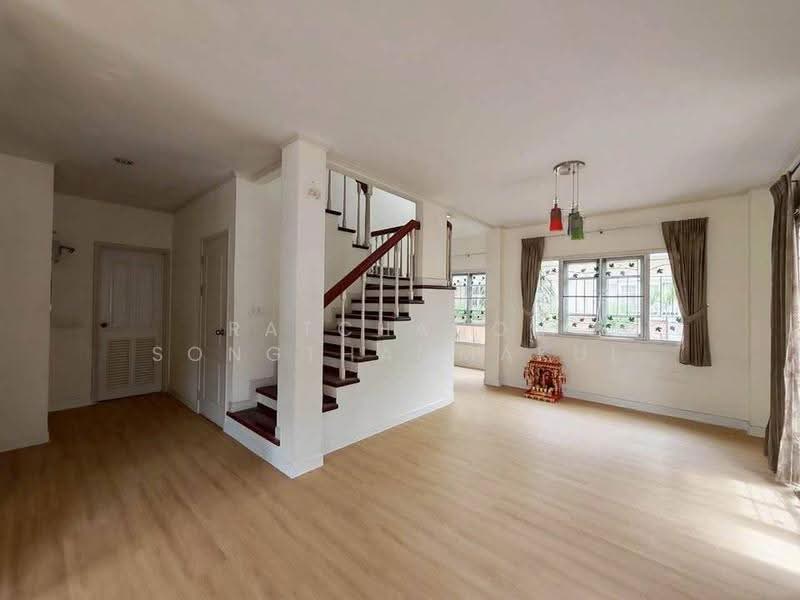 undefined, Bangkok, Min Buri, Bangkok, 3 Bedrooms, 200 sqm, Single Detached House For Sale, by Ratchanon Songthammakul, 500577766 - DDproperty.com