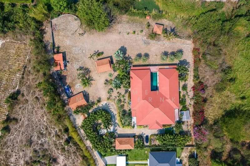 5-BR Villa, Prachuap Khiri Khan, Hin Lek Fai, Hua Hin, Prachuap Khiri Khan, 5 Bedrooms, 550 sqm, Villa For Sale, by Woramet Jiemdumnernkit, 500577787 - DDproperty.com