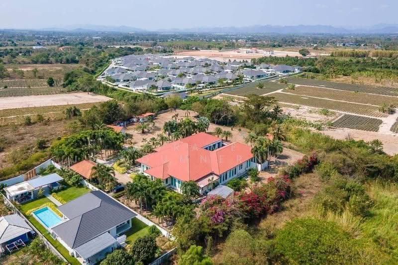 วิลล่า 5-ห้องนอน, ประจวบคีรีขันธ์, หินเหล็กไฟ, หัวหิน, ประจวบคีรีขันธ์, 550 ตร.ม., วิลล่า ขาย, โดย Woramet Jiemdumnernkit, 500577787 - DDproperty.com