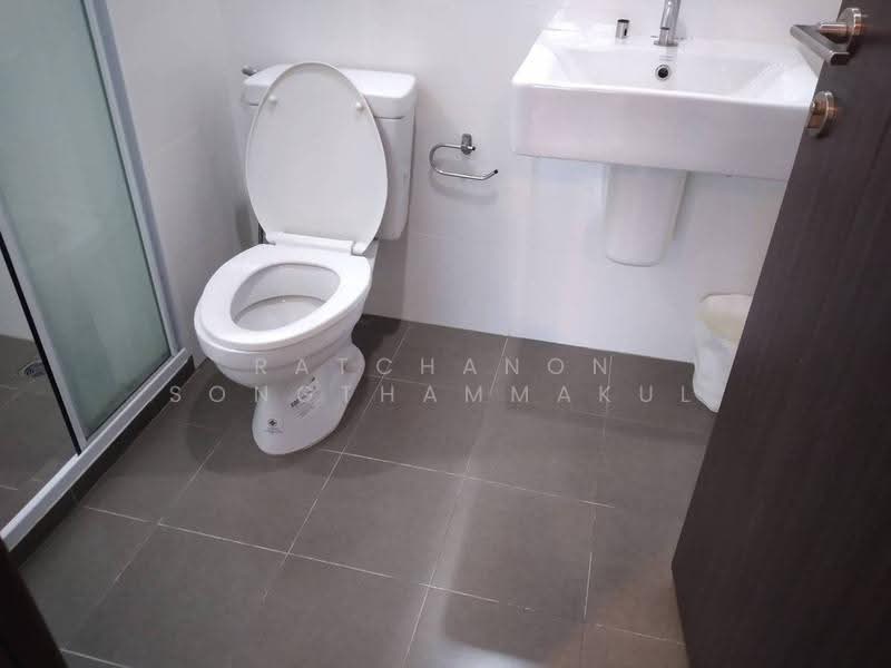 The Base Park West Sukhumvit 77, bangkok, 11 Soi Sukhumvit 77 Sukhumvit Road, Phra Kanong Nua, Watthana, Bangkok, 1 Bedroom, 30 sqm, Condo For Sale, by Ratchanon Songthammakul, 500577792 - DDproperty.com