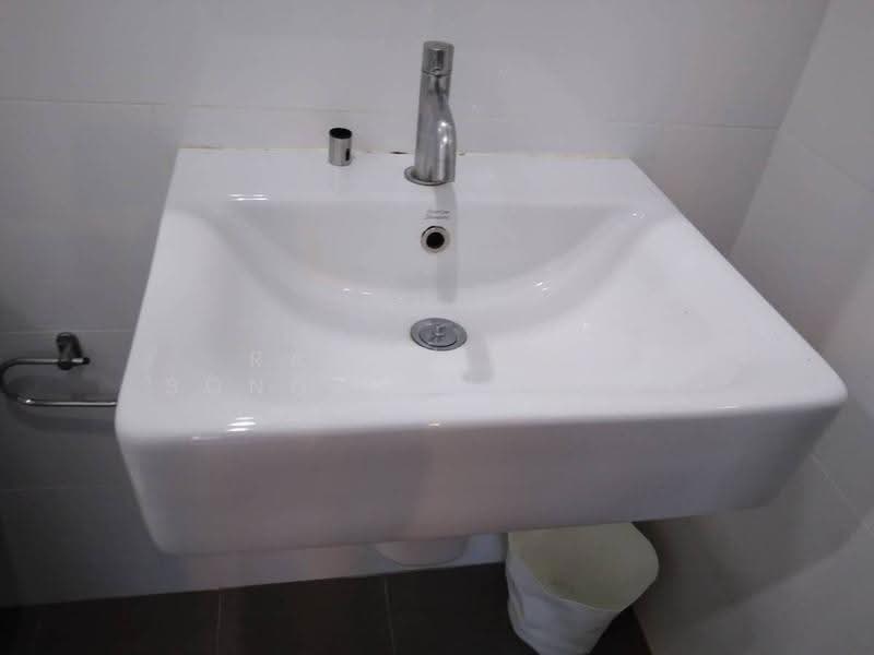 The Base Park West Sukhumvit 77, bangkok, 11 Soi Sukhumvit 77 Sukhumvit Road, Phra Kanong Nua, Watthana, Bangkok, 1 Bedroom, 30 sqm, Condo For Sale, by Ratchanon Songthammakul, 500577792 - DDproperty.com