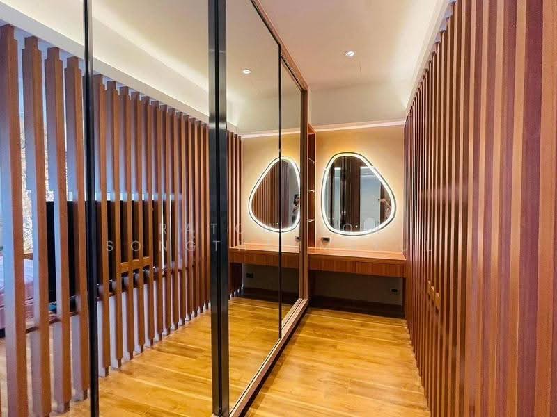Phatssana Gardens, Bangkok, 19 Soi Ekkamai 6, Sukhumvit 63 Road, Phra Kanong Nua, Watthana, Bangkok, 4 Bedrooms, 345 sqm, Condo For Sale, by Ratchanon Songthammakul, 500577814 - DDproperty.com
