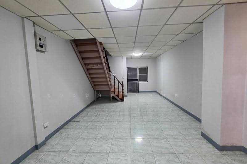 Chatnarong Villa 4 : ฉัตรณรงค์วิลล่า 4, ปทุมธานี, ถนนลำลูกกา, คูคต, ลำลูกกา, ปทุมธานี, 80 ตร.ม., ทาวน์เฮ้าส์ ขาย, โดย ชนะชาติ นนท์ตา, 500577825 - DDproperty.com