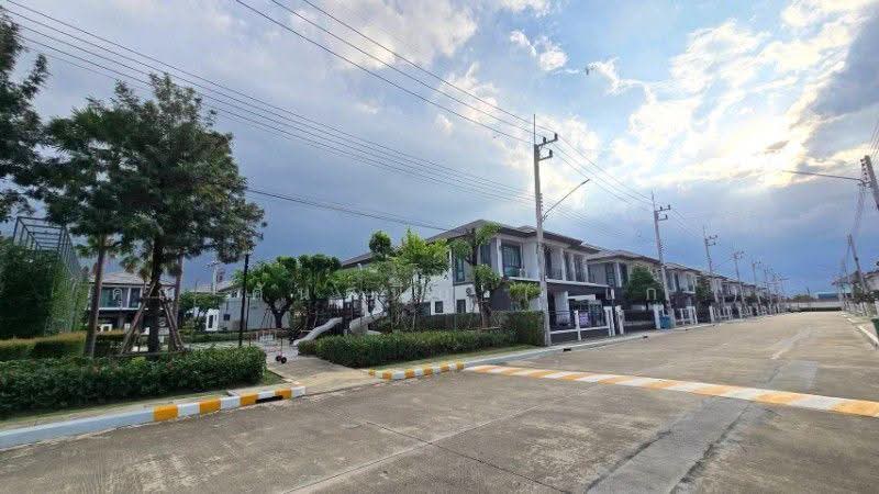 NC On Green Charm, Pathum Thani, Lam Luk Ka Road, Soi 71, Lat Sawai, Lam Luk Ka, Pathum Thani, 4 Bedrooms, 255 sqm, Single Detached House For Sale, by คุณ ศันสนีย์ ( เก๋ ), 500577828 - DDproperty.com
