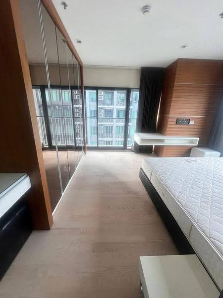 Noble Remix, Bangkok, 772 Soi Sukhumvit 36, Sukhumvit Road, Khong Tan, Khlong Toei, Bangkok, 2 Bedrooms, 97 sqm, Condo For Rent, by Chatuphon Mochida, 500577831 - DDproperty.com