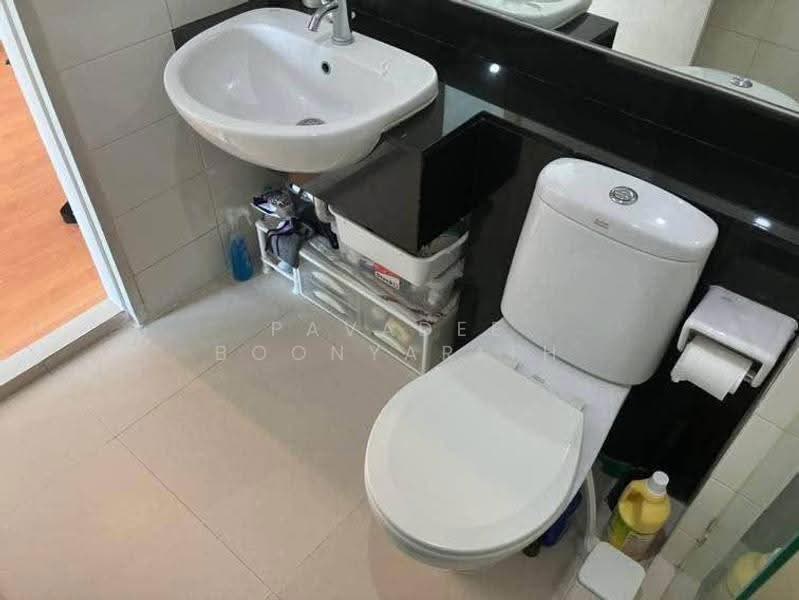 The Parkland Grand Asoke-Phetchaburi, Bangkok, 1811 Phetchaburi Rd, Bang Kapi, Huai Khwang, Bangkok, 1 Bedroom, 35 sqm, Condo For Sale, by Pavadee Boonyarith, 500577839 - DDproperty.com