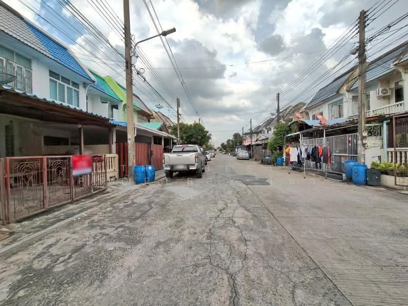 หมู่บ้านอยู่เจริญ2 ลำลูกกา-คลอง4, Pathum Thani, Lat Sawai, Lam Luk Ka, Pathum Thani, 3 Bedrooms, 100 sqm, Townhouse For Sale, by The Best Property โบว์, 500577854 - DDproperty.com