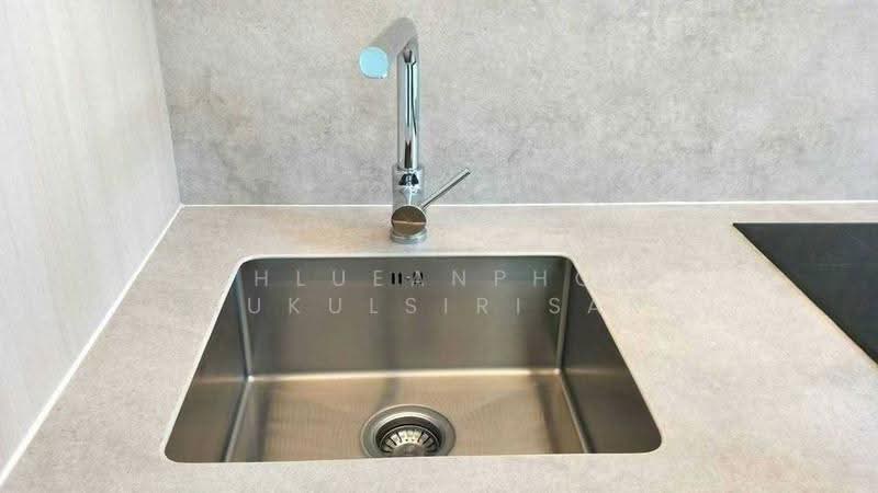 The Lofts Silom, Bangkok, Pramuan Road, Silom, Bang Rak, Bangkok, 1 Bedroom, 50 sqm, Condo For Rent, by Khlueanphon Nukulsirisak, 500577864 - DDproperty.com