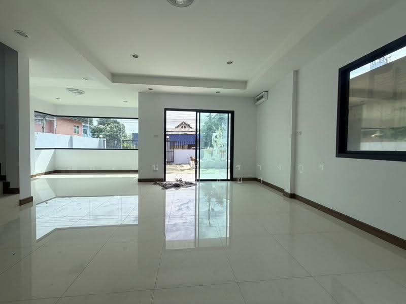 บ้านเดี่ยว ถนนรังสิต-นครนายก 40, ปทุมธานี, ประชาธิปัตย์, ธัญบุรี, ปทุมธานี, 224 ตร.ม., บ้านเดี่ยว ขาย, โดย ภัทรนัน อิศรางกูร ณ อยุธยา, 500577868 - DDproperty.com