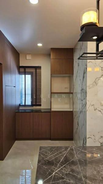 Perfect Residence Sukhumvit 77-Suvarnabhumi, Samut Prakan, Lat Krabang Road, Rachathewa, Bang Plee, Samut Prakan, 4 Bedrooms, 226 sqm, Single Detached House For Rent, by Khlueanphon Nukulsirisak, 500577870 - DDproperty.com