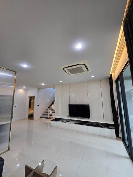 Setthasiri-Krungthep Kreetha 2, Bangkok, Krungthep Kreetha Road, Hua Mak, Bang Kapi, Bangkok, 3 Bedrooms, 300 sqm, Single Detached House For Rent, by HOME Real Estate Service, 500577871 - DDproperty.com
