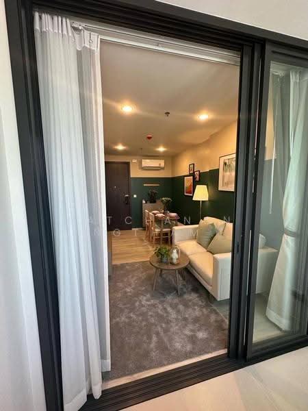 XT Huaikhwang, Bangkok, 244 Ratchadaphisek Road, Huai Khwang, Bangkok, 1 Bedroom, 35 sqm, Condo For Rent, by Ratchanon Songthammakul, 500577886 - DDproperty.com