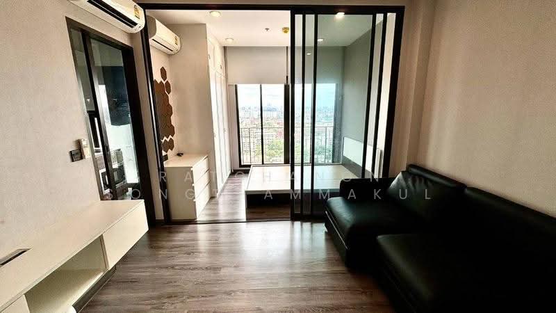 Urbano Rajavithi, Bangkok, Rajavithi Road, Bang Phlat, Bangkok, 1 Bedroom, 31 sqm, Condo For Sale, by Ratchanon Songthammakul, 500577891 - DDproperty.com