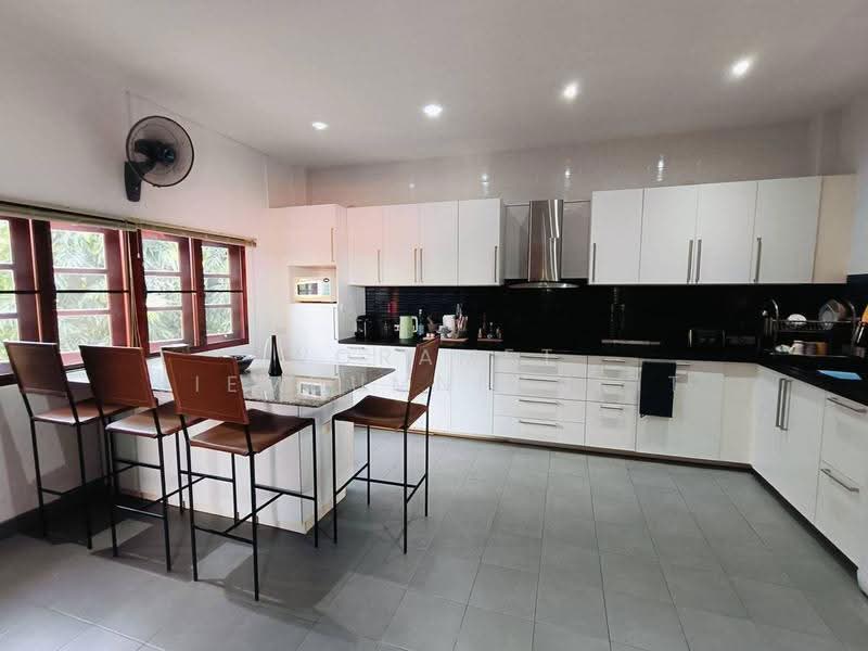 4-BR House, Prachuap Khiri Khan, Wang-Pong, Pran Buri, Prachuap Khiri Khan, 4 Bedrooms, 330 sqm, Single Detached House For Sale, by Nithiroj Thipsukum, 500578087 - DDproperty.com