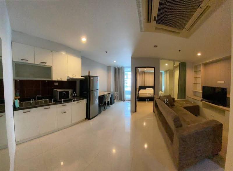 Sukhumvit Living Town, Bangkok, 299 Sukhumvit 21 Road, Khlongtoei Nua, Watthana, Bangkok, 2 Bedrooms, 52 sqm, Condo For Sale, by Pattarapon Preechalertpiriya, 500578109 - DDproperty.com