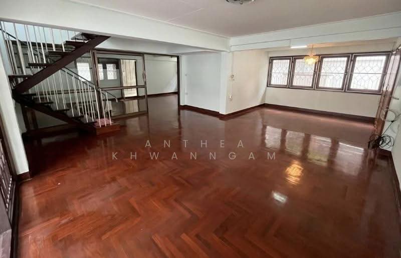 3-BR House, Bangkok, Jom Phon, Chatuchak, Bangkok, 3 Bedrooms, 4 sqm, Single Detached House For Sale, by Anthea Khwanngam, 500578138 - DDproperty.com