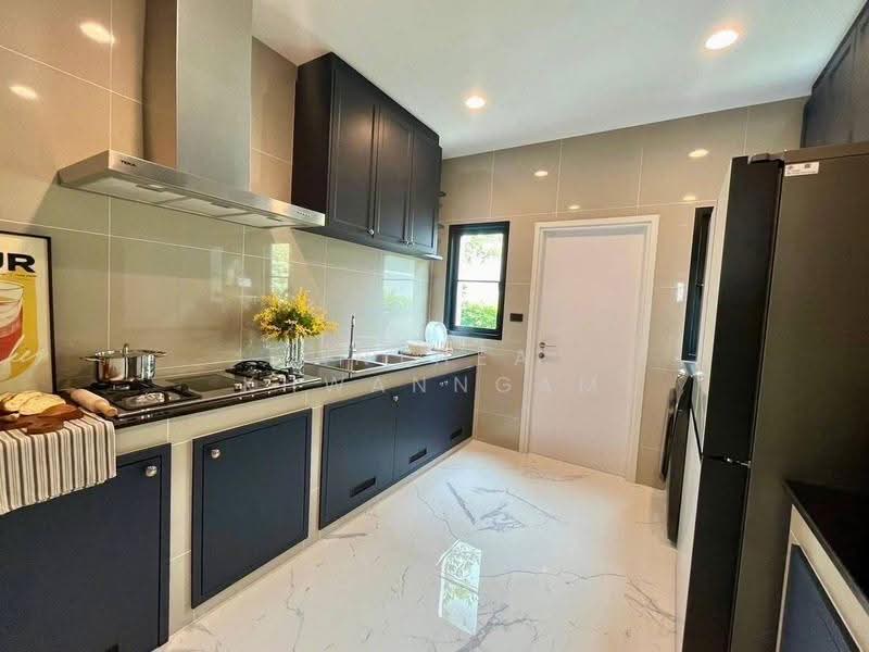 Setthasiri Don Mueang, Bangkok, 289 Soi Choet Wutthakat 9/1, Si Khan, Don Mueang, Bangkok, 4 Bedrooms, 249 sqm, Single Detached House For Sale, by Anthea Khwanngam, 500578154 - DDproperty.com