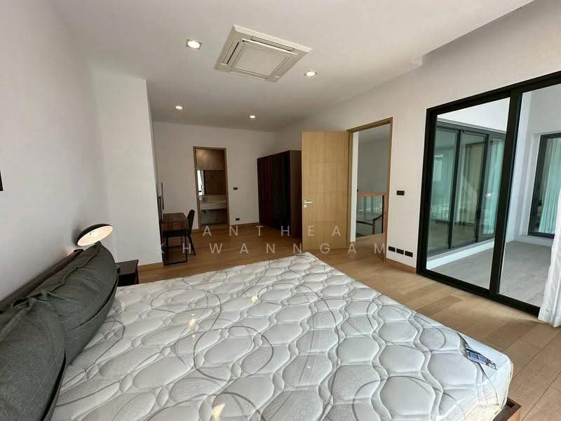 The Glamor Ekkamai – Praditmanutham, Bangkok, Soi Praditmanutham 8, Khlong Chaokhun Sing, Wang Thonglang, Bangkok, 3 Bedrooms, 412 sqm, Single Detached House For Sale, by Anthea Khwanngam, 500578159 - DDproperty.com