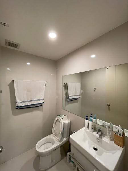 Life Asoke, Bangkok, Asoke-Dindang Road, Bang Kapi, Huai Khwang, Bangkok, 2 Bedrooms, 55 sqm, Condo For Rent, by Sompob Buaparungsri, 500578166 - DDproperty.com