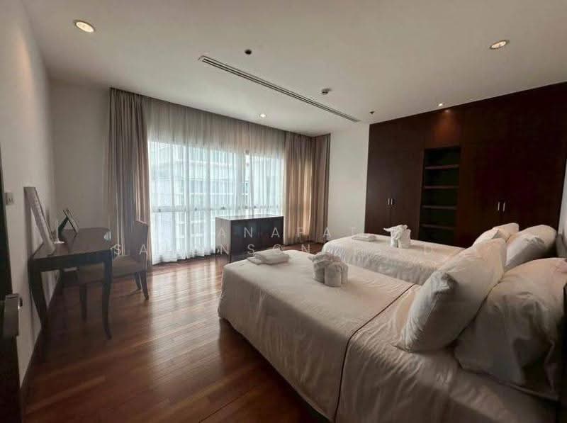 Royal Residence Park, Bangkok, 99 Royal Resident Park Lumphini, Lumphini, Pathum Wan, Bangkok, 3 Bedrooms, 220 sqm, Apartment For Rent, by Tanapat Sakonsontised, 500578178 - DDproperty.com